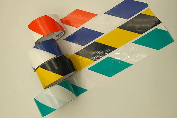 Figyelmeztető szalag: A létfontosságú vizuális őr a köz- és a munkavállalók biztonságáért